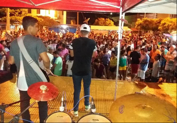 Pilek Show agita encerramento do carnaval de Esperantina