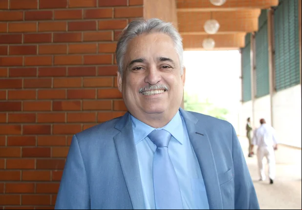 Robert Rios 