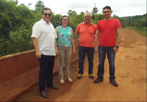 Henrique Pires e a prefeita Vilma Amorim em Esperantina