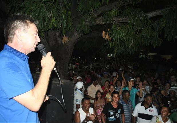 Ex-prefeito Raimundo Louro