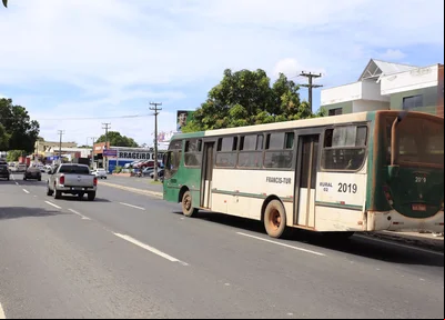 Ônibus rural