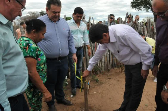 Governador inaugura sistema de abastecimento d’água 