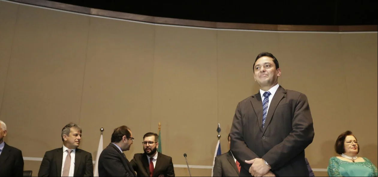 Procurador Cleandro Moura 