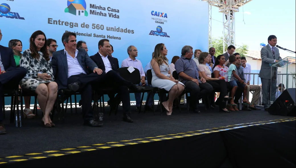 Solenidade de entregas de casas 