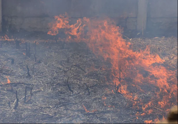 Incêndio na subestação da eletrobras no Jockey 