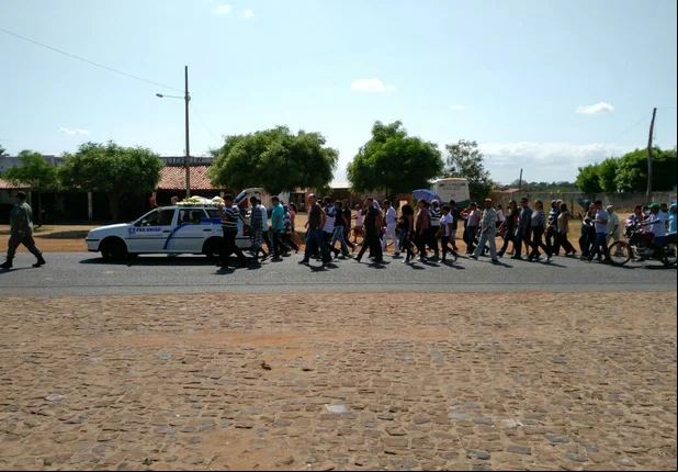 Advogado é enterrado em Cabeceiras