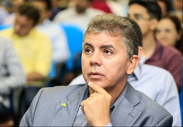 Paulo Martins
