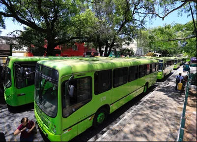 Paralisação de motoristas de ônibus e cobradores em Teresina