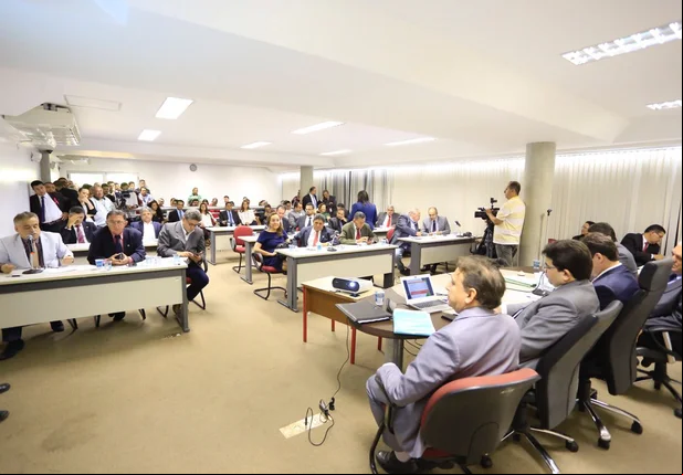 Audiência na CCJ
