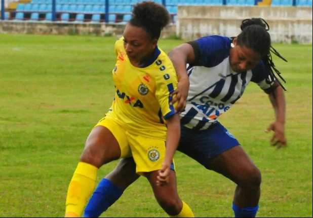 Atacante Valéria, do Tiradentes, marcou três gols