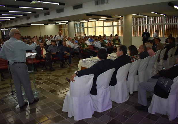Evento no auditório da FIEPI
