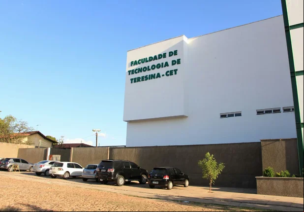 Faculdade CET