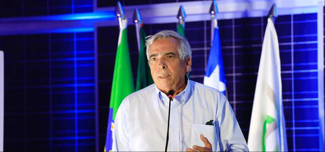 Políticos no Complexo Solar Nova Olinda
