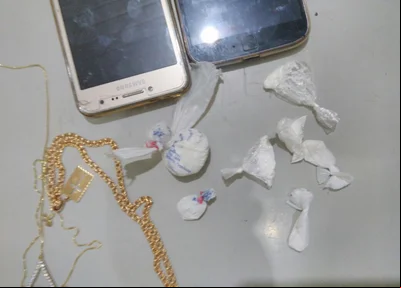 Material recolhido no bairro Dirceu 