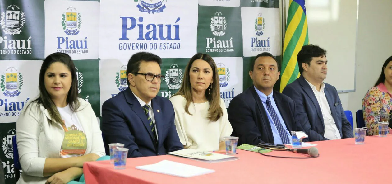 Autoridades participaram da solenidade de inauguração da Cozinha Comunitária da Uespi