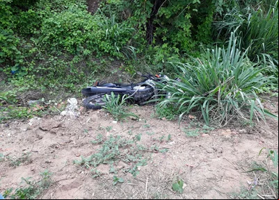 Moto envolvida em acidente na zona sudeste de Teresina 
