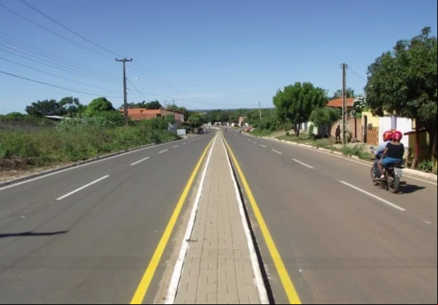 Detran conclui sinalização viária na cidade de Esperantina