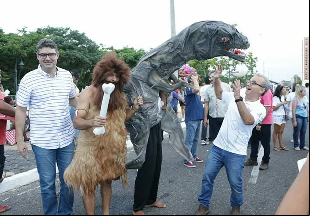 Lideranças políticas participam do Corso de Teresina