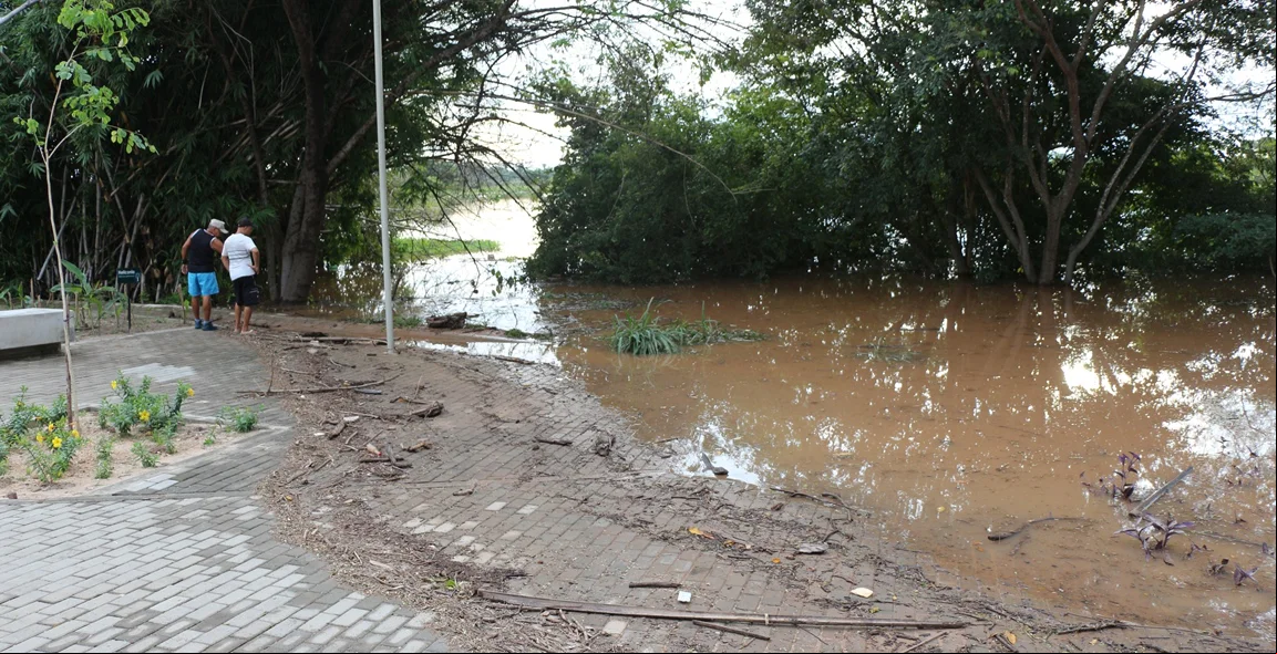 Nível da água está reduzindo