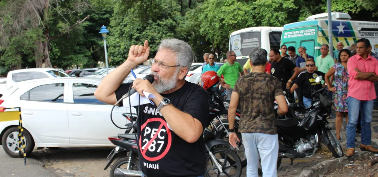 Sinpolpi mantém greve dos agentes e escrivães