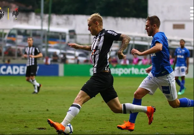 Atlético-MG vence e se torna líder provisório do Brasileirão
