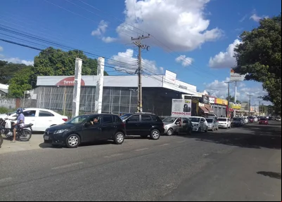 Posto na Avenida Presidente Kennedy