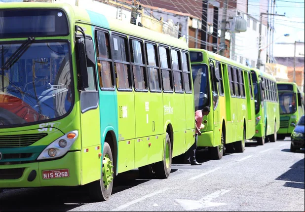 Paralisação dos motoristas e cobradores de ônibus em Teresina