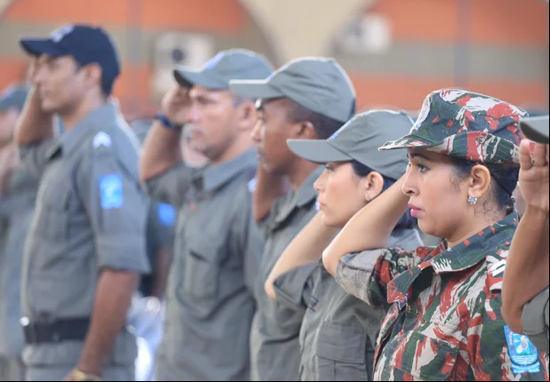 Solenidade de formatura de cabos da Polícia Militar do Piauí
