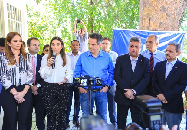 Ciro confirma apoio a Themístocles como vice de Dias