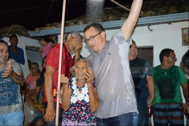Prefeito de Buriti dos Lopes entrega obra