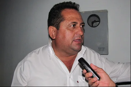 Ex-prefeito Gilmar Francisco está na relação do TCU