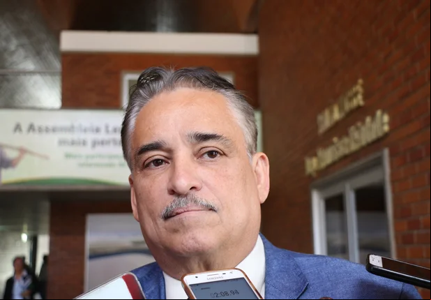 Robert Rios