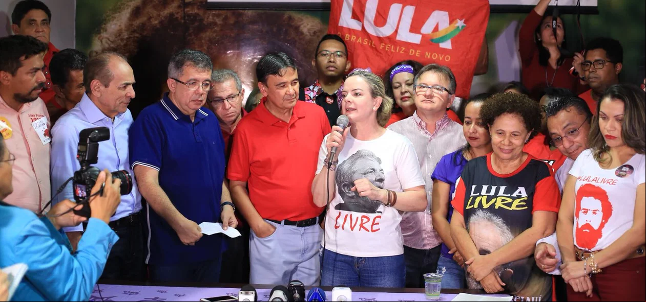 Marcelo Castro, Wellington Dias, Gleisi Hoffmann, Assis Carvalho e Regina Sousa em coletiva