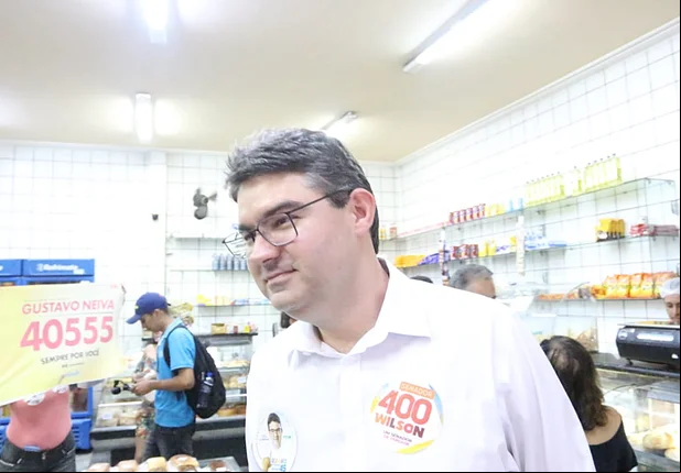 Luciano Nunes foi em estabelecimentos pedindo apoio aos populares