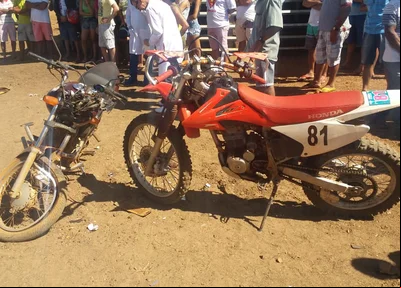 Motocicleta dos dois irmãos