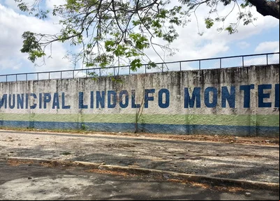 Estádio Lindolfo Monteiro