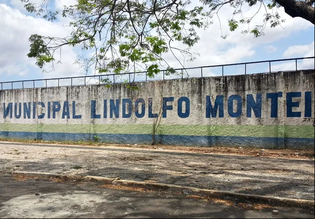 Estádio Lindolfo Monteiro