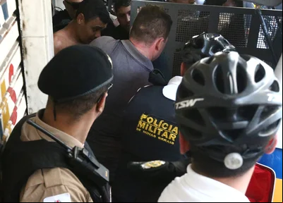 Suspeito de esfaquear Jair Bolsonaro foi preso pela Polícia Militar
