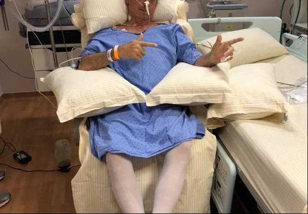 Jair Bolsonaro segue internado no Hospital Albert Einstein