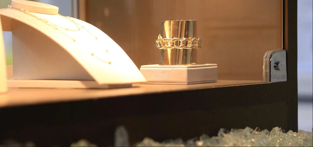 Vitrine da Joalheria Brilhante