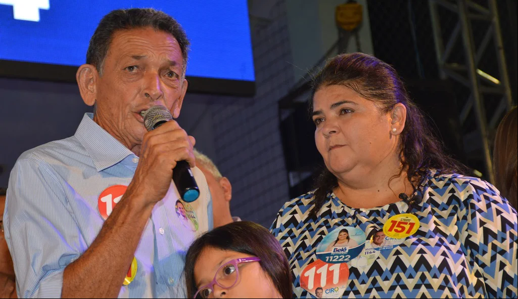 Gil Paraibano reforça apoio a Belê