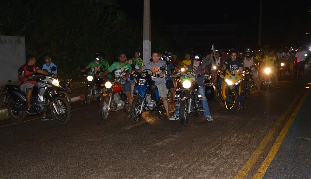 Motoqueiros seguiram em frente à carreata