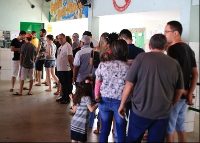 Fila de votação em Teresina