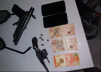 Material apreendido pela Polícia Militar