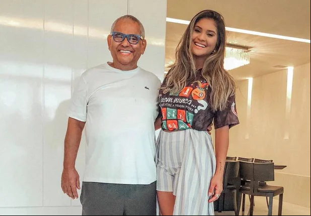 Mileide Mihaile ao lado de Jayder Soares