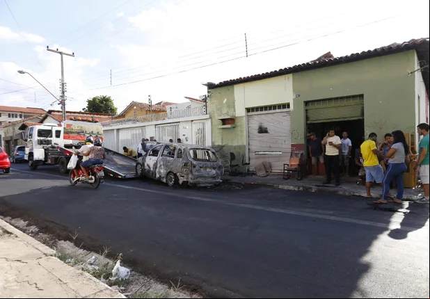 Ocupantes do veículo não ficaram feridos 