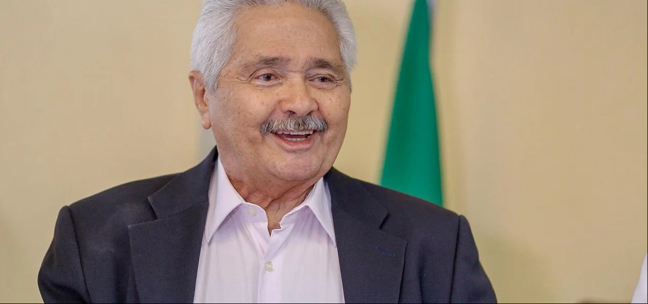 Senador Elmano Férrer 