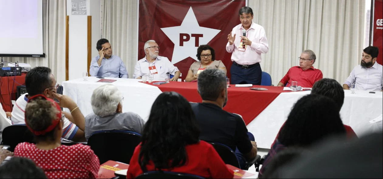 Wellington Dias discursando