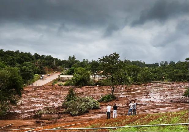 Rompimento de barragem em Brumadinho