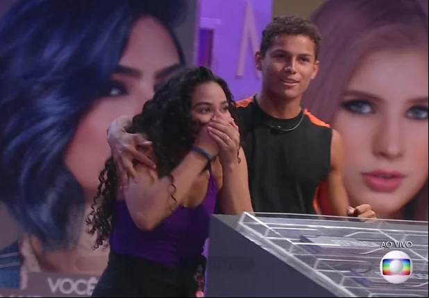 Elana e Danrley ganham pela segunda semana seguida a prova do líder